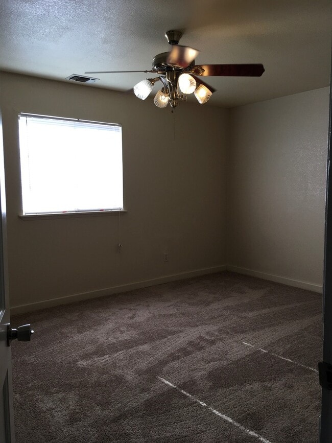 Photo - Convenient Location 3Br and 2Ba