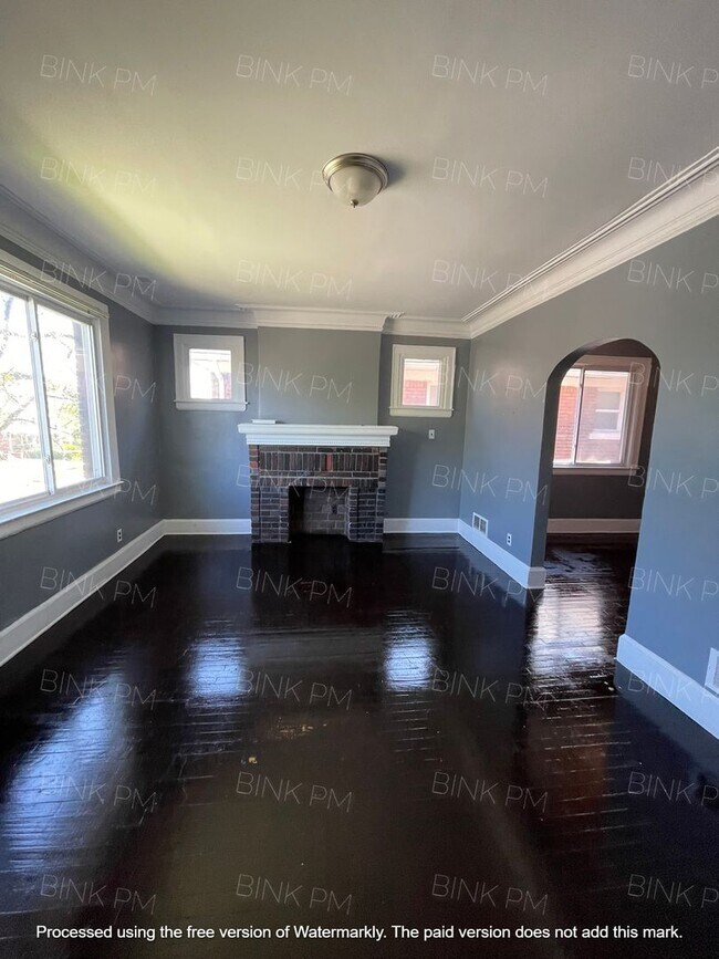 Photo - 2741 Doris St Unit Upper 1