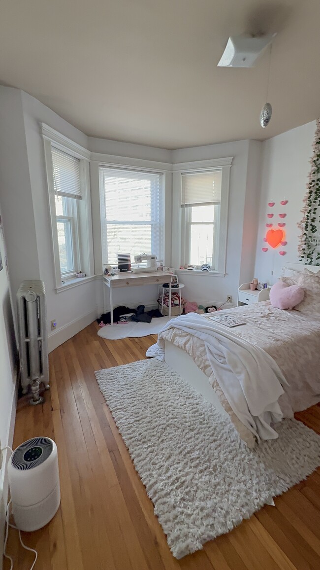 Photo - 15 Westland Ave