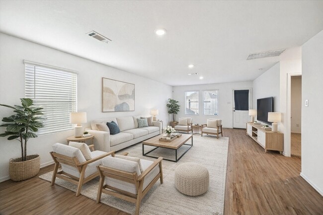 Building Photo - 20949 Zuccala Dr