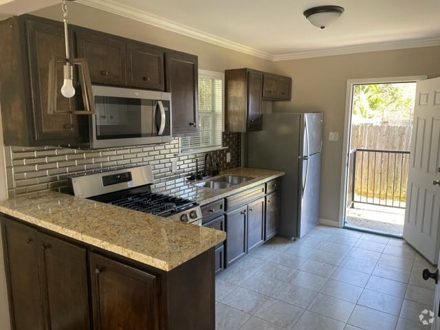 Building Photo - 2409 Brailsfort St Rental