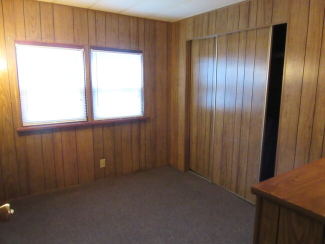 Photo - 12 Circle Dr