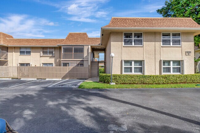 Photo - 1251 NW 13th St Unit 433