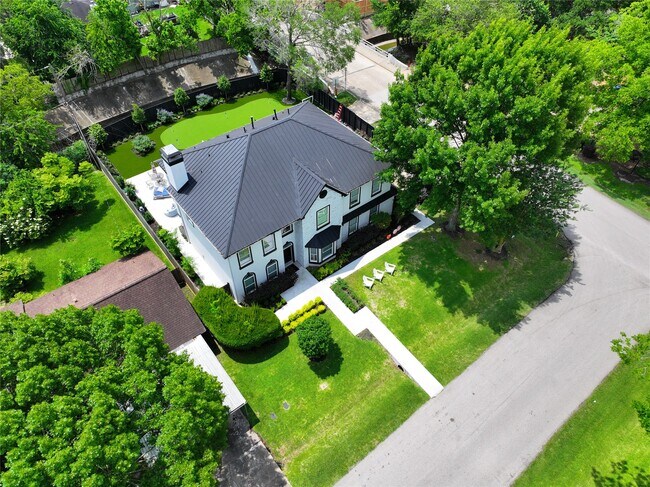 Photo - 8745 Tollis St