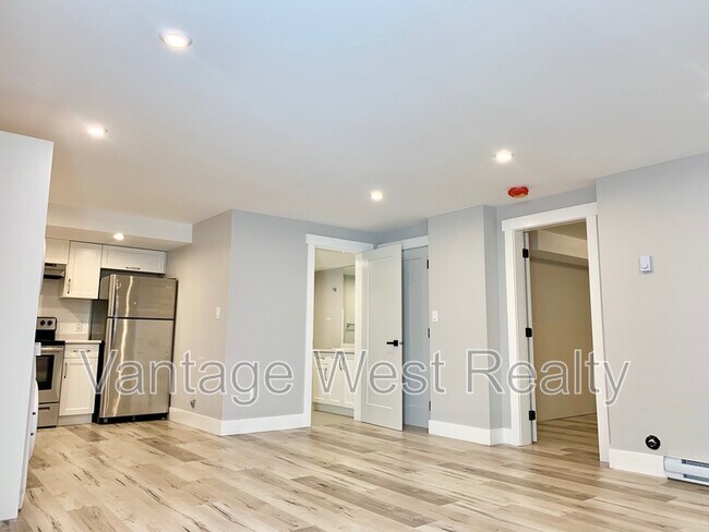 Photo - 1310-1310 Mine Hill Dr