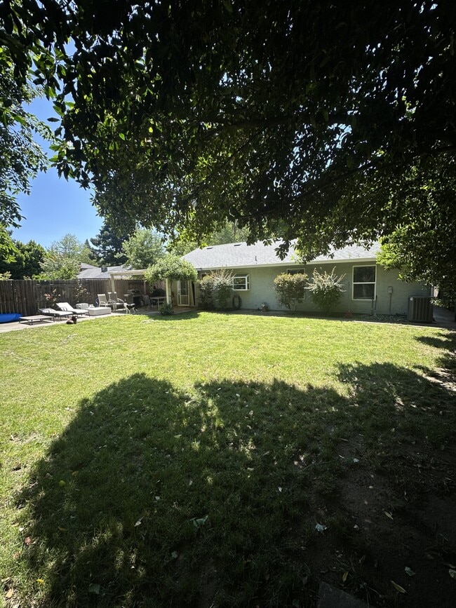 Photo - 779 Victorian Park Dr