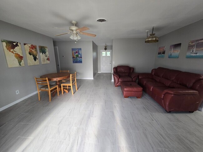 Photo - 2185 43rd Ave
