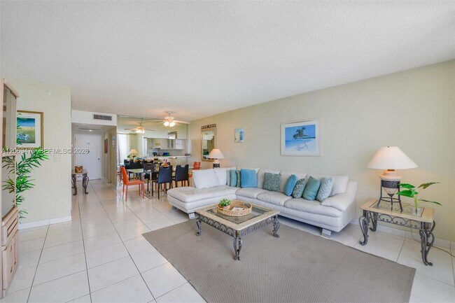 Photo - 5601 Collins Ave Unit 512