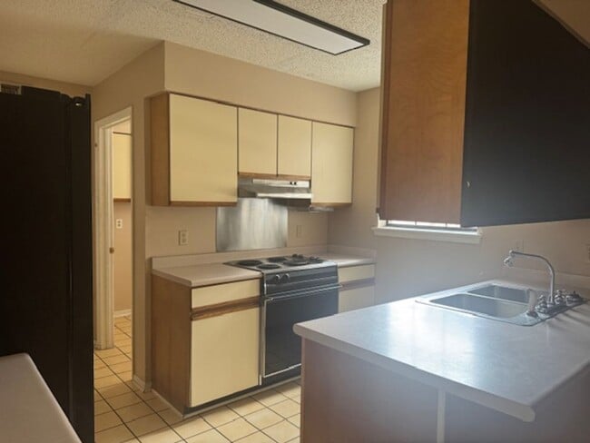 Photo - 4108 Bill Owens Pkwy Unit a