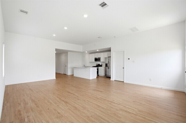 Photo - 27147 Breakaway Ln