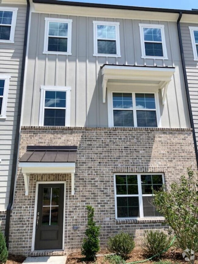 Building Photo - 543 Bistle Drive - Bev Roberts Rentals and...