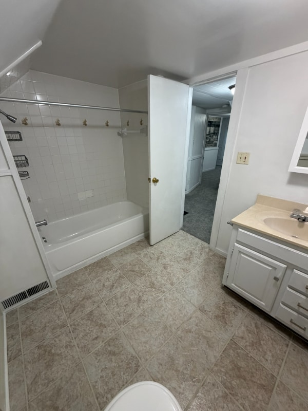 Photo - 1100 Lincoln Ave NW Unit 1