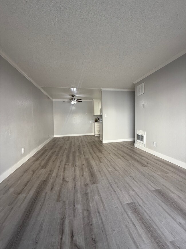 Photo - Bel Mark Apartments