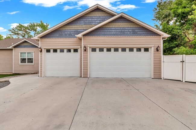 Photo - 2245 Idella Ct