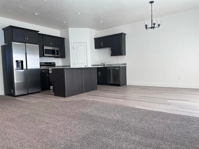 Photo - 250 W 1200 S