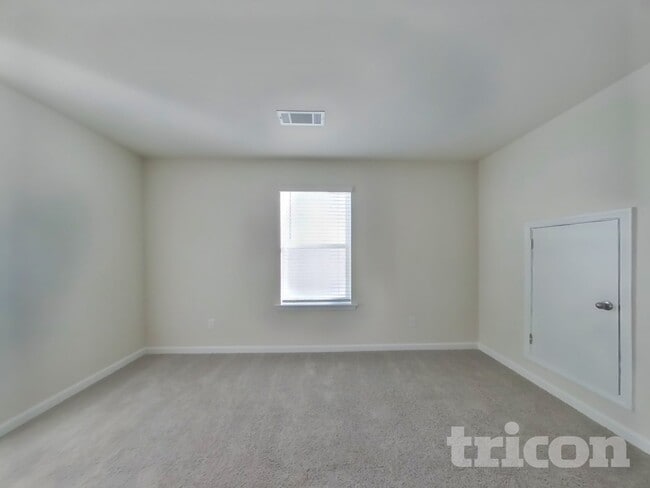 Photo - 278 Limestone Cir