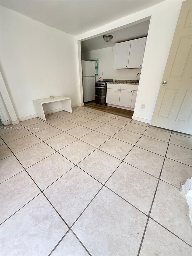 Photo - 11452 Peachtree Dr Unit 3