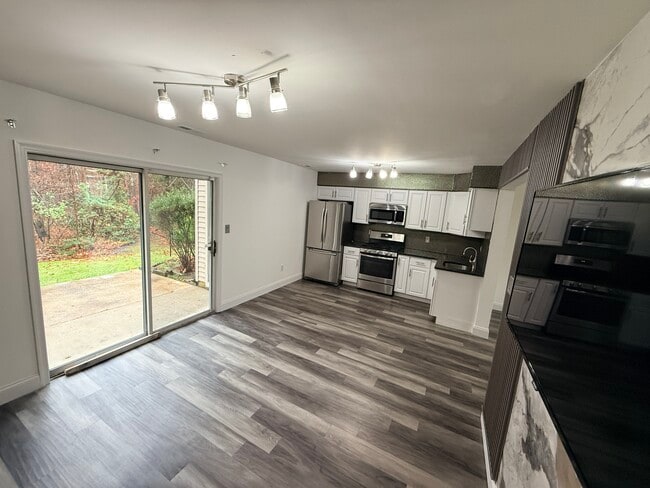 Photo - 2708 Falcon Ct