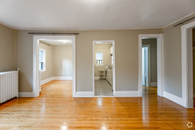Bachelor + Den - Salon - The Sheldrake