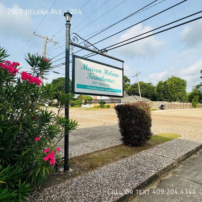 Building Photo - 2901 Helena Ave
