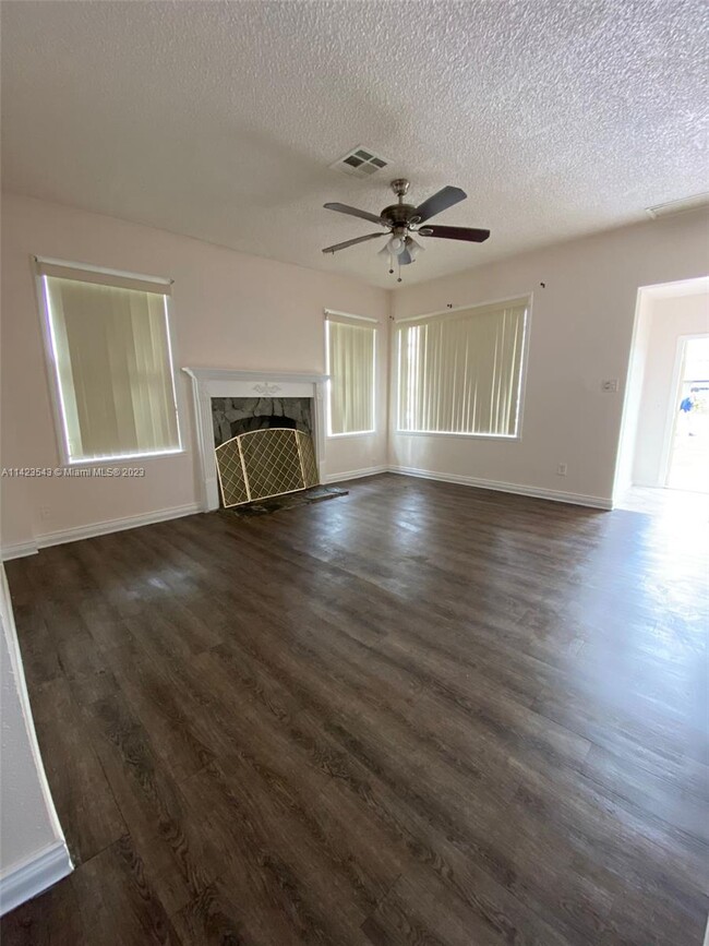 Photo - 1928 Taft St Condo