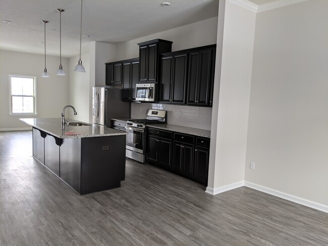 Fotografía del edificio - 1008 Mohawk Ln