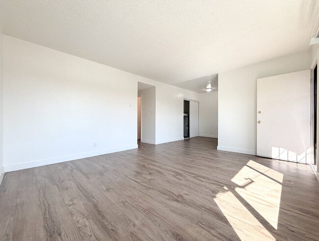 Photo - 820 Oakwood St Unidad 3