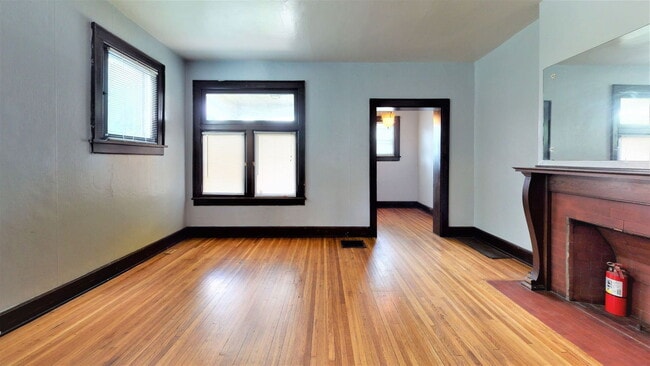 Photo - 288 E 13th Ave