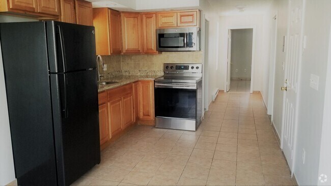 Building Photo - 151 Princeton St Rental