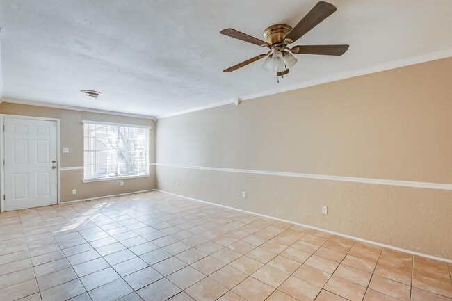 2689 Gessner Rd Unit 802