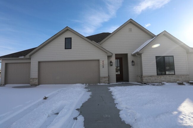 Photo - 4408 Royal County Rd