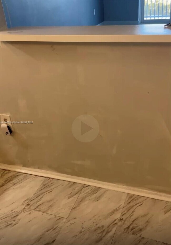 Photo - 16851 NE 23rd Ave Unidad A-519