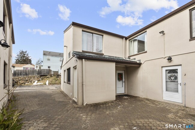 Photo - 84 Taylor Ave Unit APT 1