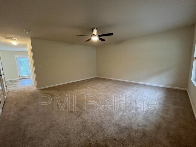 Photo - 5675 Laurel Ridge Cir