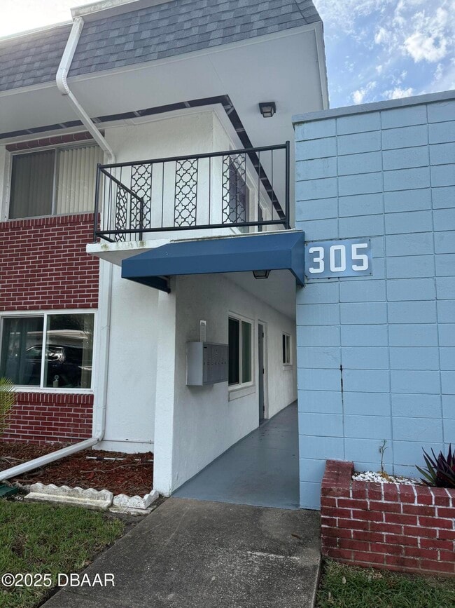 Building Photo - 305 Ridge Blvd Unit 2110