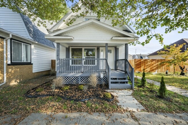 Building Photo - 1418 Mott Ave