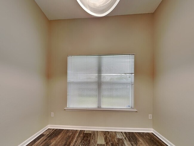 Photo - 916 Bonaparte Landing Ct