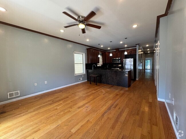 Building Photo - 58 Bostwick Ave Unit 2 Rental