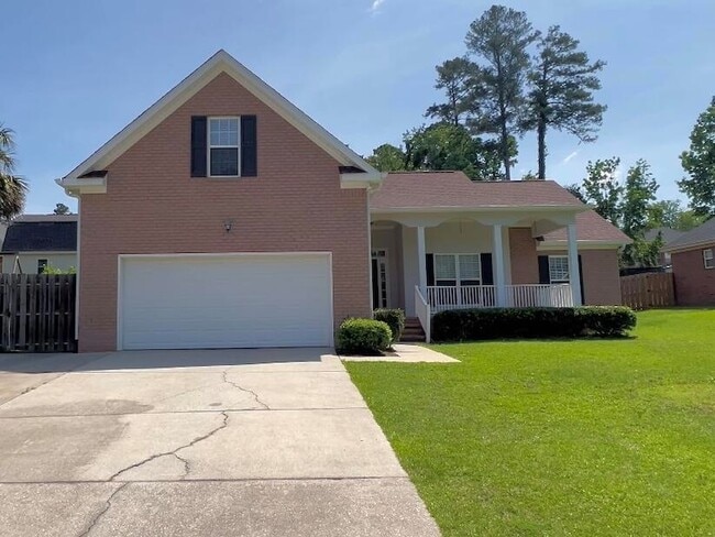 Photo - 304 Farmington Dr