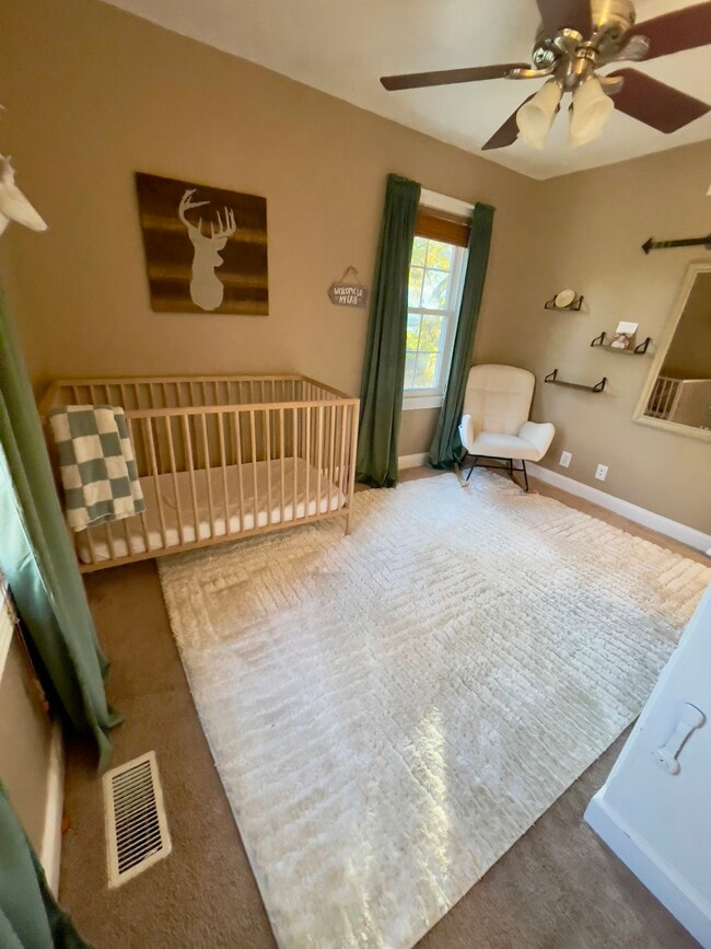 Photo - 1218 W 25th St S