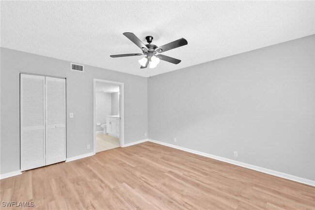 Photo - 7791 Esmeralda Way Unidad L103