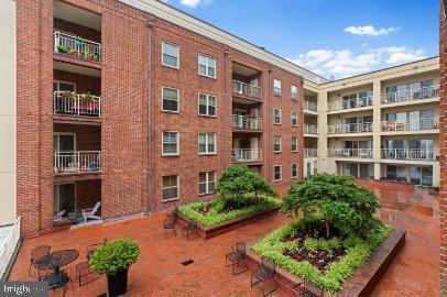 Photo - 960 Fell St Unidad 402