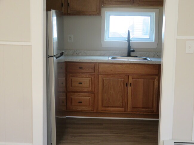 kitchen - 52 Park St Unit A