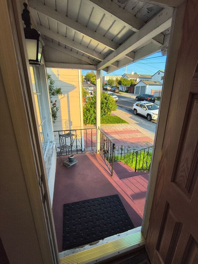 Photo - Cozy 3 BD/2 BATH Single Family Home With 2 Floors Located in Albany, Ca.