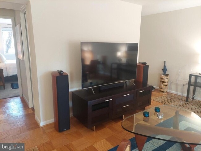 Photo - 10208 ROCKVILLE Pike Unit 302