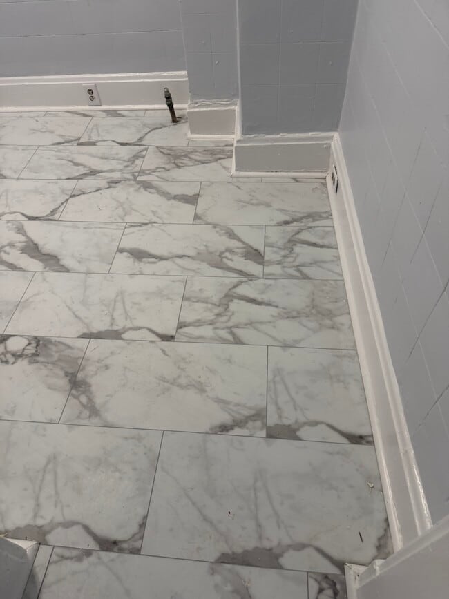 Photo - 3426 Woodburn Ave