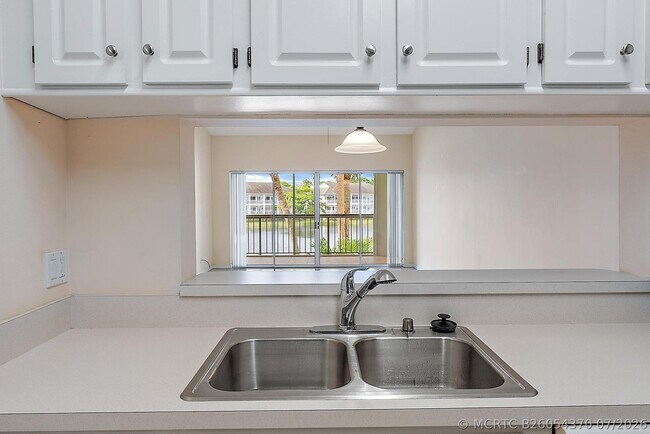 Photo - 216 Cypress Point Dr