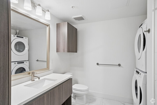 S1 - Studio - 579SF - Bathroom