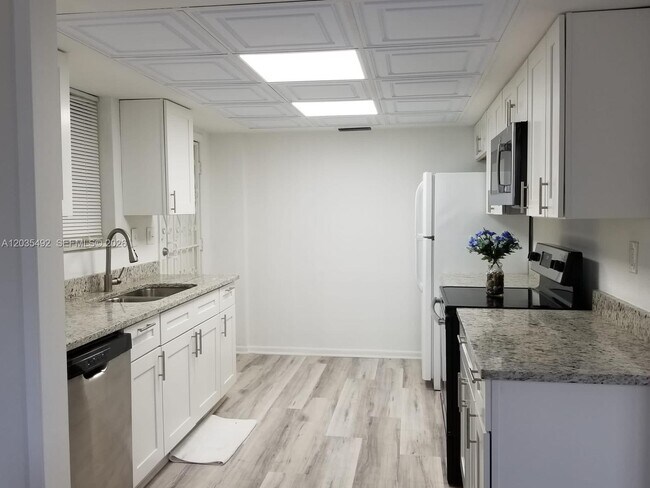Photo - 1601 Bay Rd Unidad 7