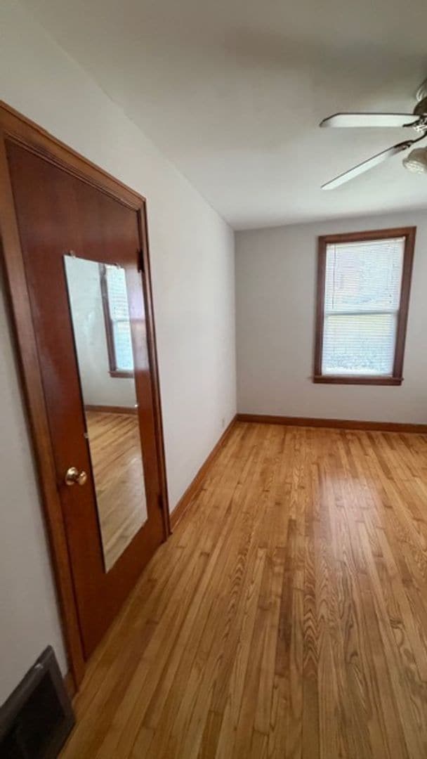 Photo - 520 W 8th St